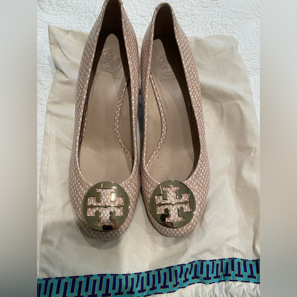 Tory Burch wedges. Gently used condition size 10